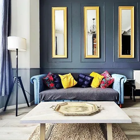 Adeamstays Provides Beautiful Centrally Located 1 And 2 Bed Apartments On Liverpools Boulevard Exterior photo