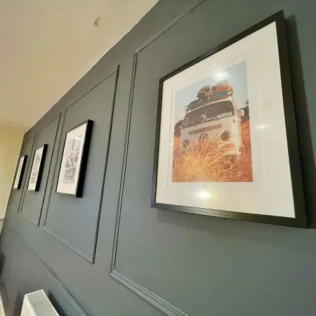 Adeamstays Provides Beautiful Centrally Located 1 And 2 Bed Apartments On Liverpools Boulevard Exterior photo