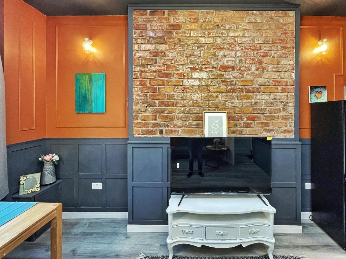 Adeamstays Provides Beautiful Centrally Located 1 And 2 Bed On Liverpools Boulevard Apartamento Liverpool