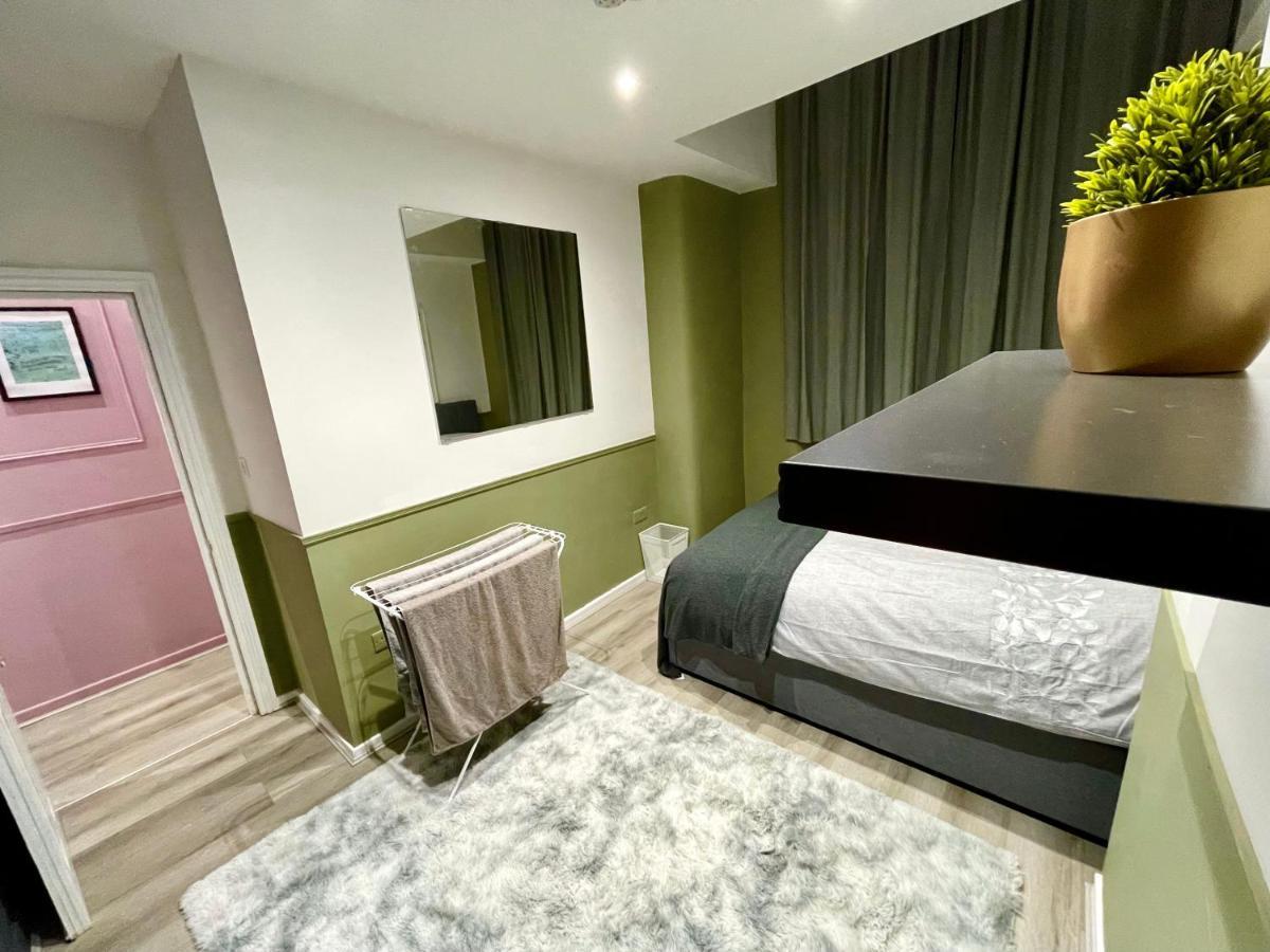 Adeamstays Provides Beautiful Centrally Located 1 And 2 Bed On Liverpools Boulevard Apartamento