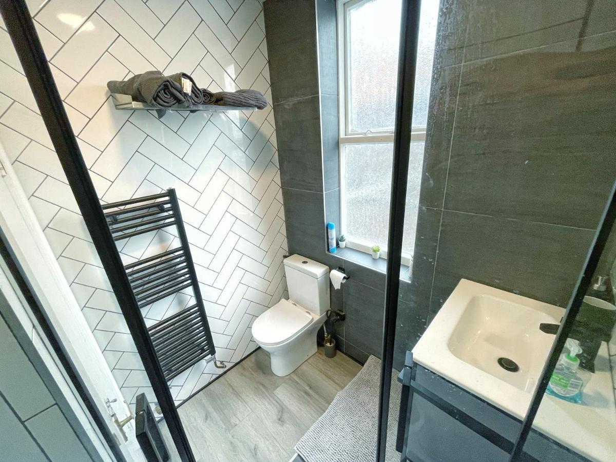 Apartamento Adeamstays Provides Beautiful Centrally Located 1 And 2 Bed On Liverpools Boulevard *