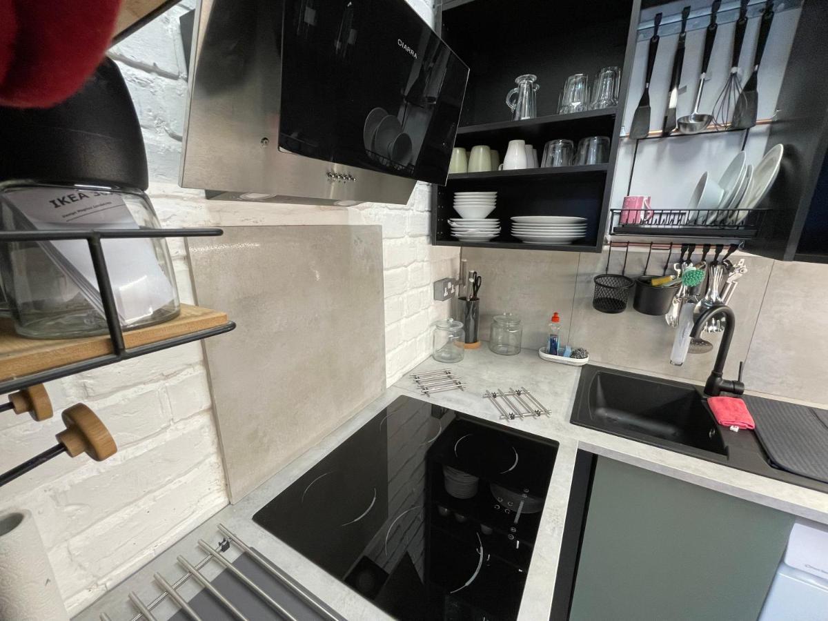 Adeamstays Provides Beautiful Centrally Located 1 And 2 Bed On Liverpools Boulevard Apartamento