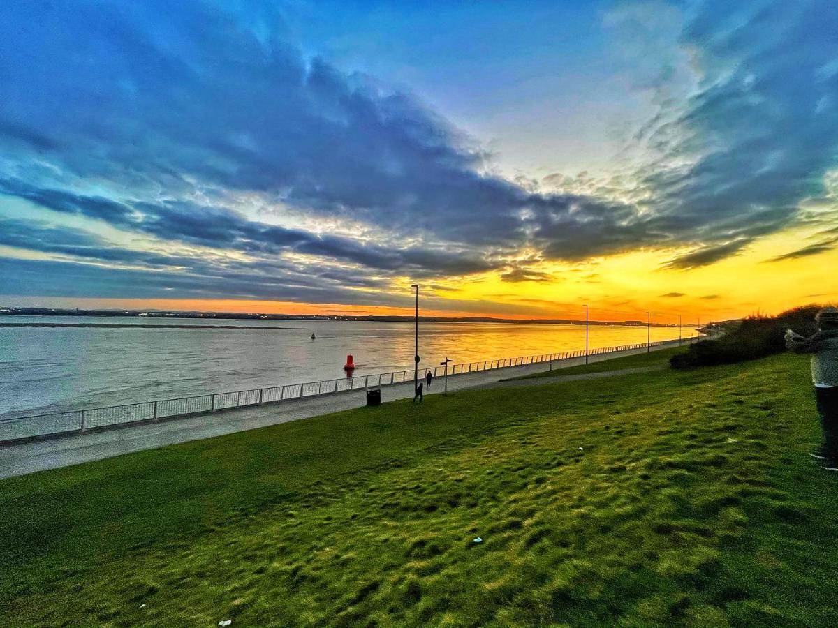 Adeamstays Provides Beautiful Centrally Located 1 And 2 Bed On Liverpools Boulevard Apartamento Liverpool