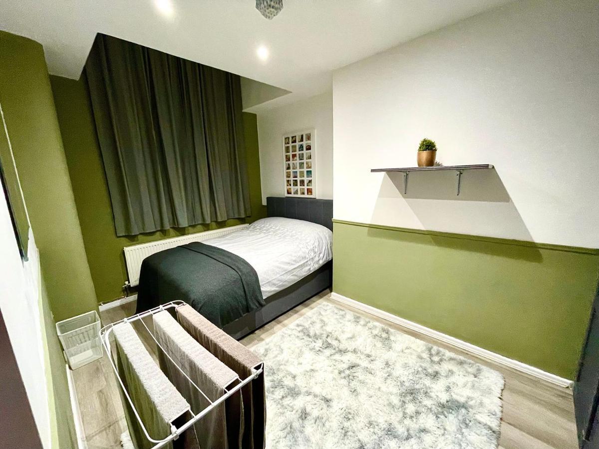 Adeamstays Provides Beautiful Centrally Located 1 And 2 Bed On Liverpools Boulevard Apartamento Liverpool