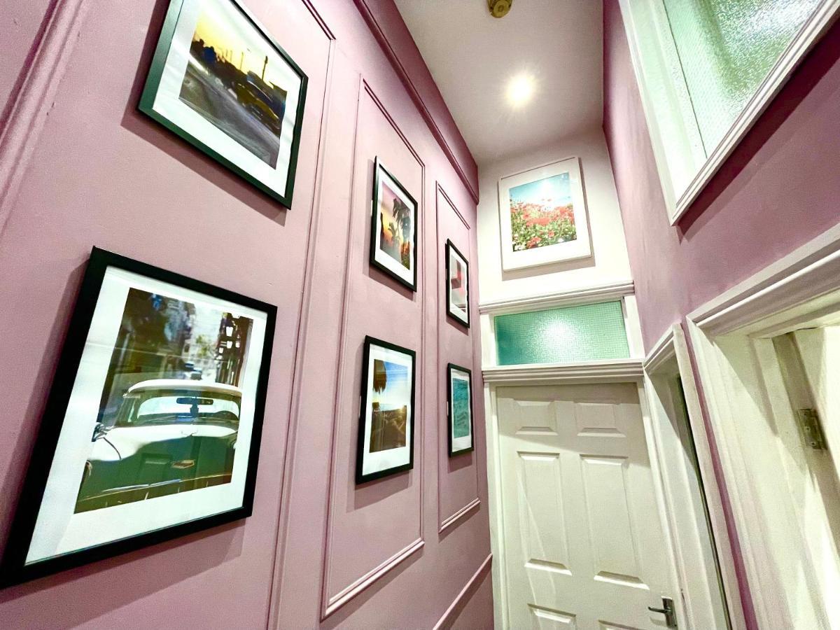 Adeamstays Provides Beautiful Centrally Located 1 And 2 Bed On Liverpools Boulevard Apartamento