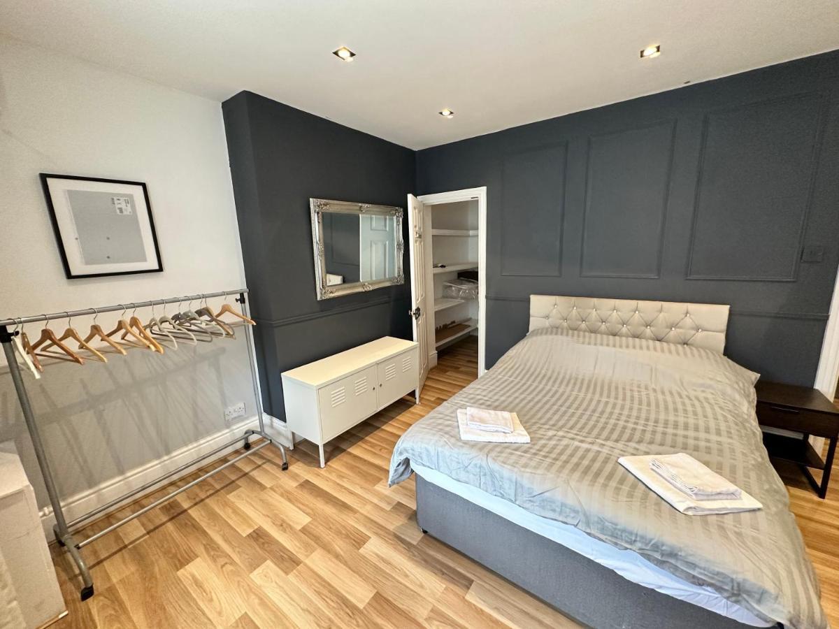Adeamstays Provides Beautiful Centrally Located 1 And 2 Bed On Liverpools Boulevard Apartamento Liverpool